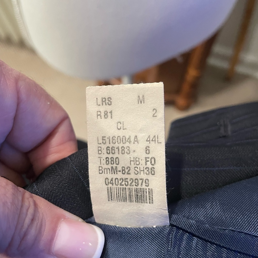 CALVIN KLEIN SUIT JACKET - Picture 9 of 11